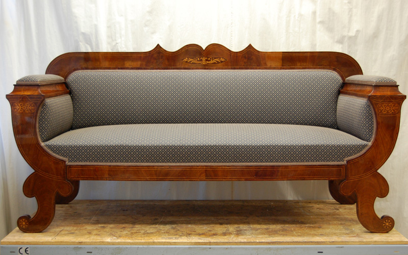 Polsterung antikes Sofa Arbeitsprobe