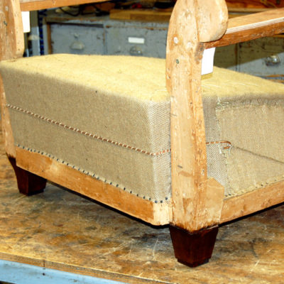 Restaurierung Chesterfield Sessel fertiger Spannbogen